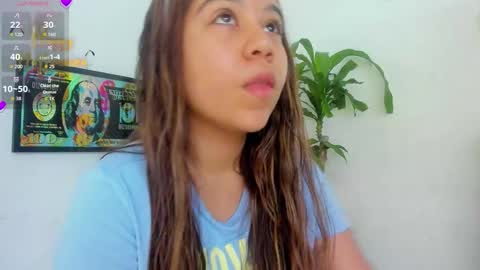 Snapshot of m1lk_choc chatting on October 30, 3:13 pm Mila online show from October 30, 3:13 pm