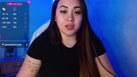 Snapshot of m33li chatting on December 13, 11:39 pm Meli online show from December 13, 11:39 pm