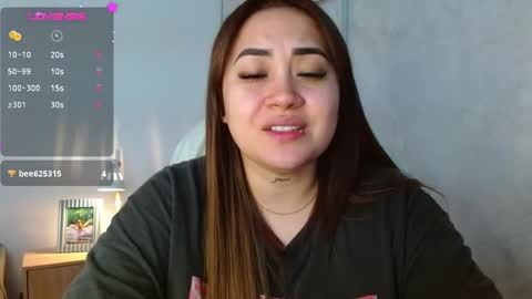 Snapshot of m33li chatting on December 14, 5:25 pm Meli online show from December 14, 5:25 pm