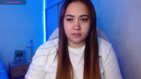 Snapshot of m33li chatting on January 6, 7:02 pm Meli online show from January 6, 7:02 pm