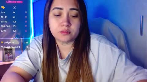 Snapshot of m33li chatting on January 18, 1:30 am Meli online show from January 18, 1:30 am