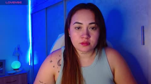 Snapshot of m33li chatting on February 2, 2:06 am Meli online show from February 2, 2:06 am