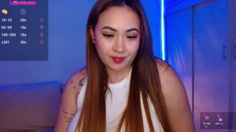 Snapshot of m33li chatting on February 23, 1:57 am Meli online show from February 23, 1:57 am