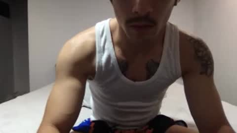 Snapshot of m3ll1 chatting on February 25, 3:27 am m3ll1 online show from February 25, 3:27 am