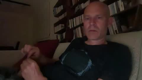 Snapshot of m3morable chatting on May 23, 9:41 pm m3morable online show from May 23, 9:41 pm
