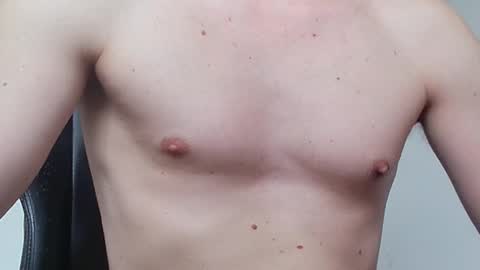 Snapshot of m3n1c chatting on March 16, 7:45 am m3n1c online show from March 16, 7:45 am