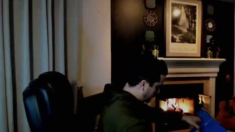 Snapshot of m4ck764561 chatting on February 20, 12:30 am m4ck online show from February 20, 12:30 am