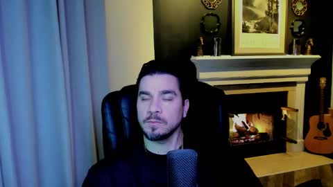 Snapshot of m4ck764561 chatting on March 1, 12:28 am m4ck online show from March 1, 12:28 am