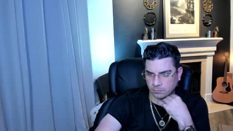 Snapshot of m4ck764561 chatting on September 15, 3:17 am m4ck online show from September 15, 3:17 am