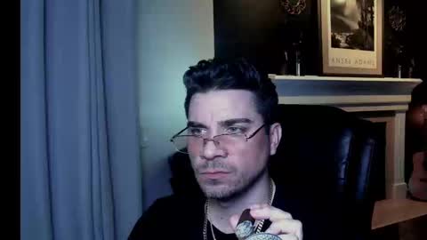 Snapshot of m4ck764561 chatting on September 19, 1:51 am m4ck online show from September 19, 1:51 am