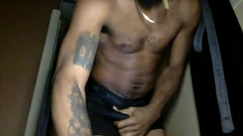 Snapshot of m4st3rmarcus chatting on December 4, 12:14 pm Marcus Black online show from December 4, 12:14 pm