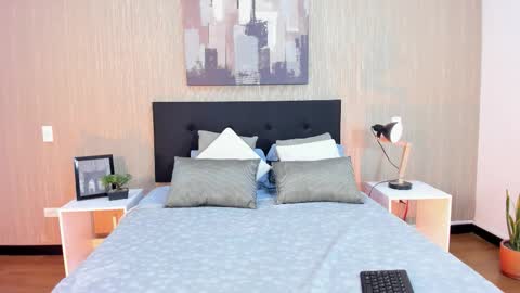 Snapshot of m_antonia chatting on November 17, 1:50 pm Maria online show from November 17, 1:50 pm