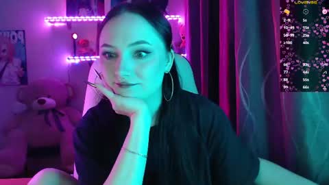 Snapshot of m_e_l_i_s_s_a_ chatting on July 16, 8:26 pm Melissa online show from July 16, 8:26 pm