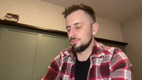 m_stephen online show from February 20, 12:29 am