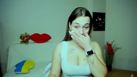 Vikki online show from November 13, 1:54 pm