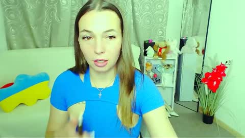 Vikki online show from May 31, 11:50 am