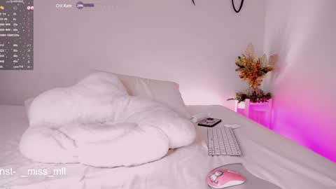Snapshot of maarym chatting on December 31, 6:24 pm Mary online show from December 31, 6:24 pm