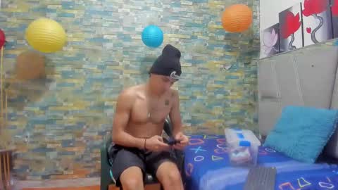 Snapshot of maaster420 chatting on January 11, 7:49 pm itgram pezlo josue online show from January 11, 7:49 pm