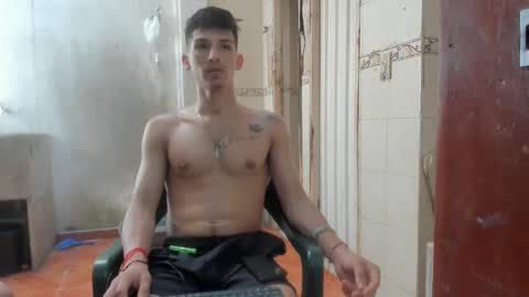 Snapshot of maaster420 chatting on January 17, 6:54 pm itgram pezlo josue online show from January 17, 6:54 pm