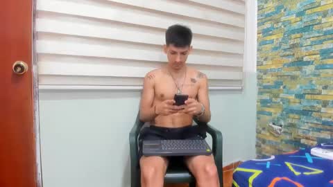 Snapshot of maaster420 chatting on February 5, 2:59 pm itgram pezlo josue online show from February 5, 2:59 pm