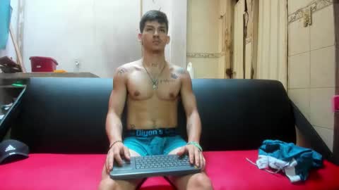 Snapshot of maaster420 chatting on February 11, 2:13 pm itgram pezlo josue online show from February 11, 2:13 pm