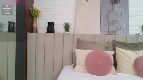 Mabel online show from March 30, 7:04 pm