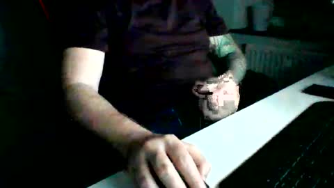 Snapshot of mac_hj chatting on June 11, 10:52 pm Mac online show from June 11, 10:52 pm