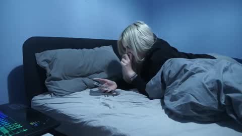 Mac Troy online show from January 17, 6:44 pm