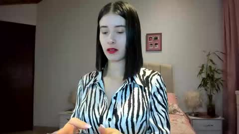 Snapshot of macarena_vallejo_ chatting on September 25, 3:43 am Macarena online show from September 25, 3:43 am