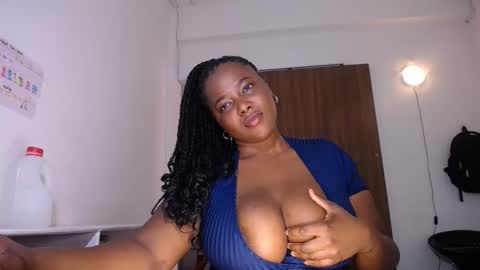 macarenaboobs online show from April 4, 5:21 pm