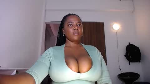 macarenaboobs online show from April 7, 2:39 pm