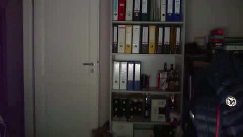 macfly67 online show from December 16, 6:27 pm