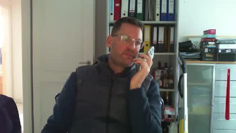 macfly67 online show from December 18, 10:19 am