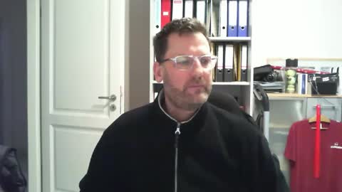 macfly67 online show from January 26, 7:42 am