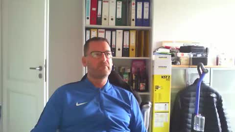 macfly67 online show from September 24, 1:58 pm