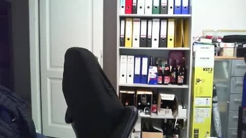 macfly67 online show from November 12, 6:30 pm