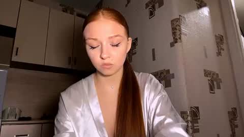 Snapshot of machelleunderdahl chatting on June 22, 10:40 pm Nicole online show from June 22, 10:40 pm