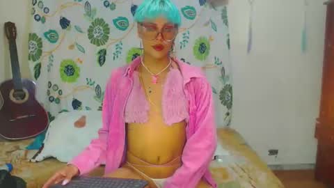 Snapshot of machissexx chatting on March 17, 10:13 pm machissexx online show from March 17, 10:13 pm