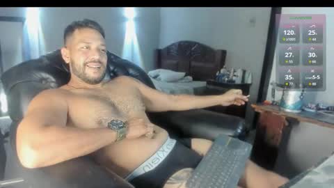 Snapshot of machohandsome chatting on November 8, 10:26 am Javier papichulo master how do you want online show from November 8, 10:26 am