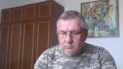 Macho online show from April 18, 3:38 pm