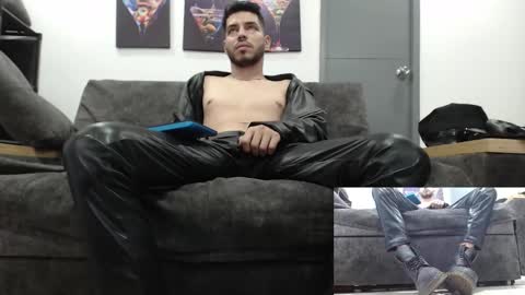 instagram mackdanielsx online show from October 30, 8:42 pm