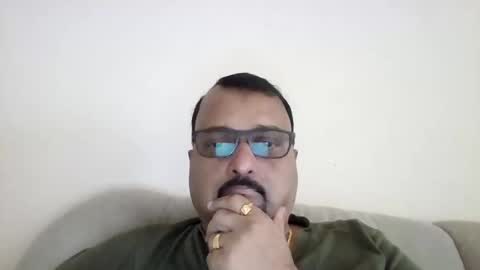 Snapshot of mackbe chatting on May 10, 11:59 am Mackbe online show from May 10, 11:59 am