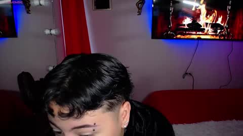 Snapshot of mackenziecameron chatting on January 27, 9:00 pm MACKENZIE CAMERON online show from January 27, 9:00 pm