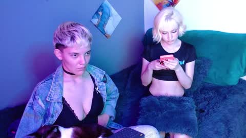 Noah Askew online show from December 24, 8:11 am