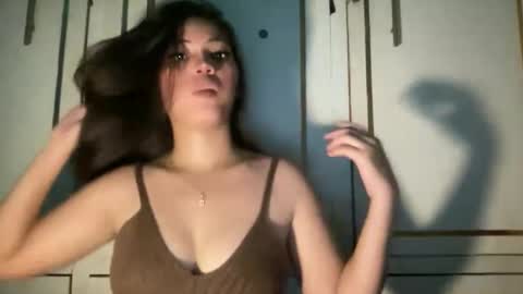 Maceey online show from January 18, 2:37 am