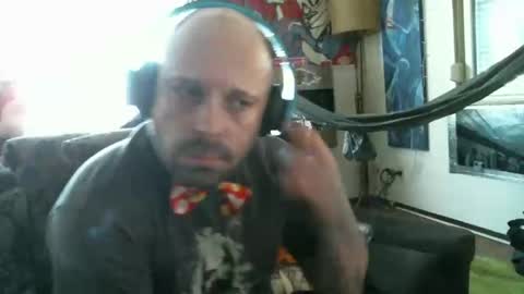 Snapshot of mad_dem0n chatting on March 2, 3:37 pm Manuel online show from March 2, 3:37 pm