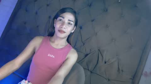 madalina1992 online show from January 18, 5:41 am