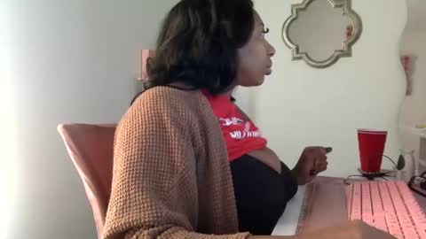 madam_glam online show from March 13, 3:29 pm