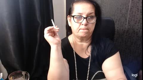 Snapshot of madam_sanjanne chatting on September 30, 7:52 pm Madam Sanjanne online show from September 30, 7:52 pm
