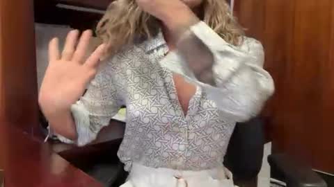 Snapshot of madame_andi chatting on June 8, 12:05 pm madame_andi online show from June 8, 12:05 pm